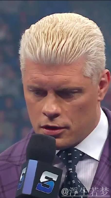 第1373期 无可争议的WWE冠军科迪-罗兹 对战NXT冠军奥巴-费米